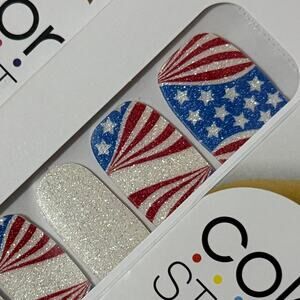 New Color Street “American Dream” Patriotic Red, White, & Blue Flag Nail Strips